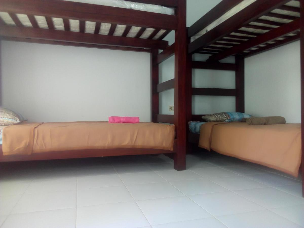 Ariata Arya Hostel Kuta  Extérieur photo