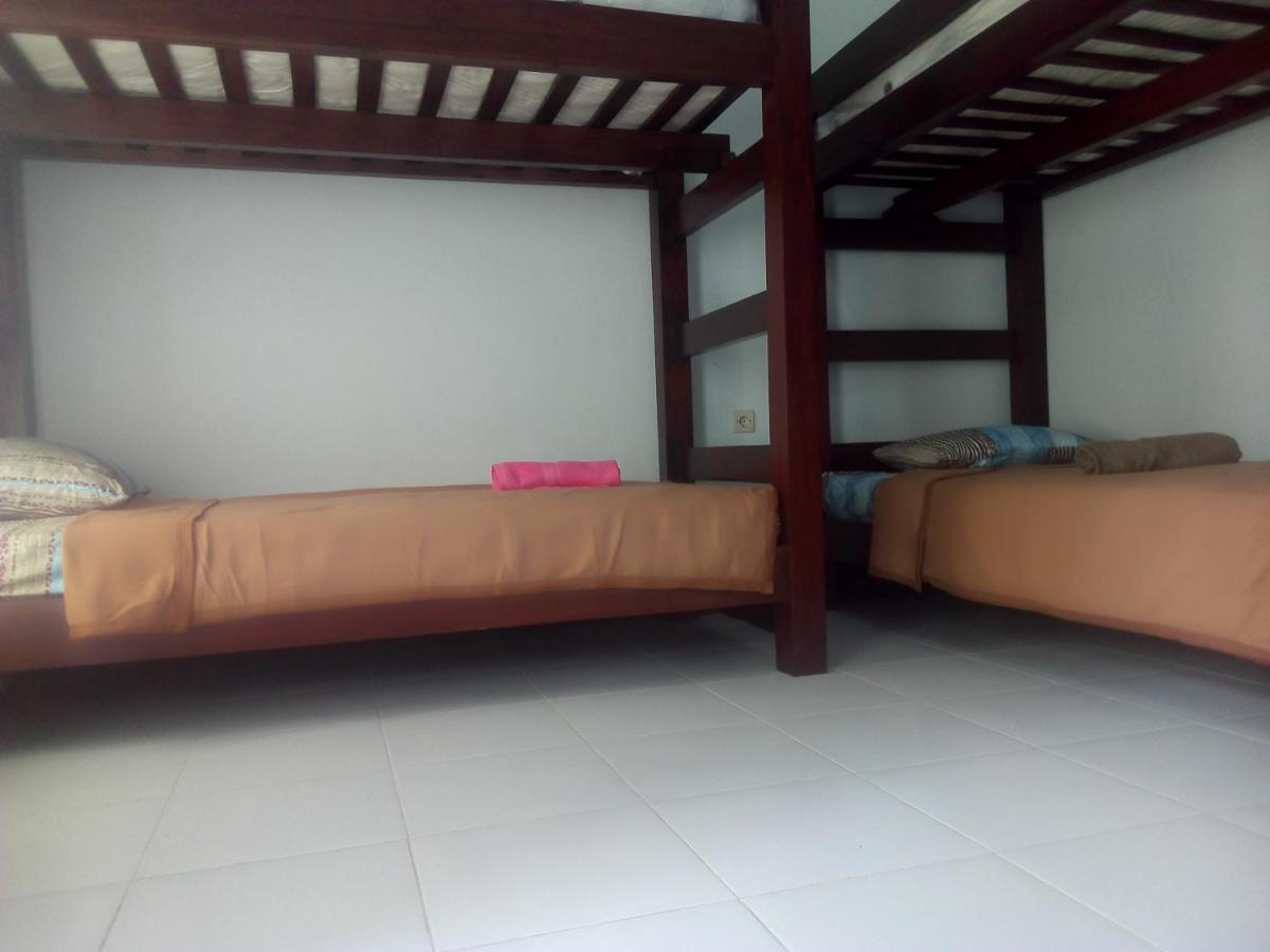 Ariata Arya Hostel Kuta  Extérieur photo