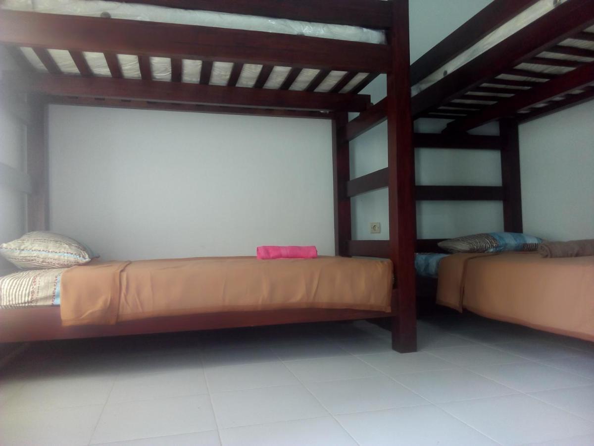 Ariata Arya Hostel Kuta  Extérieur photo
