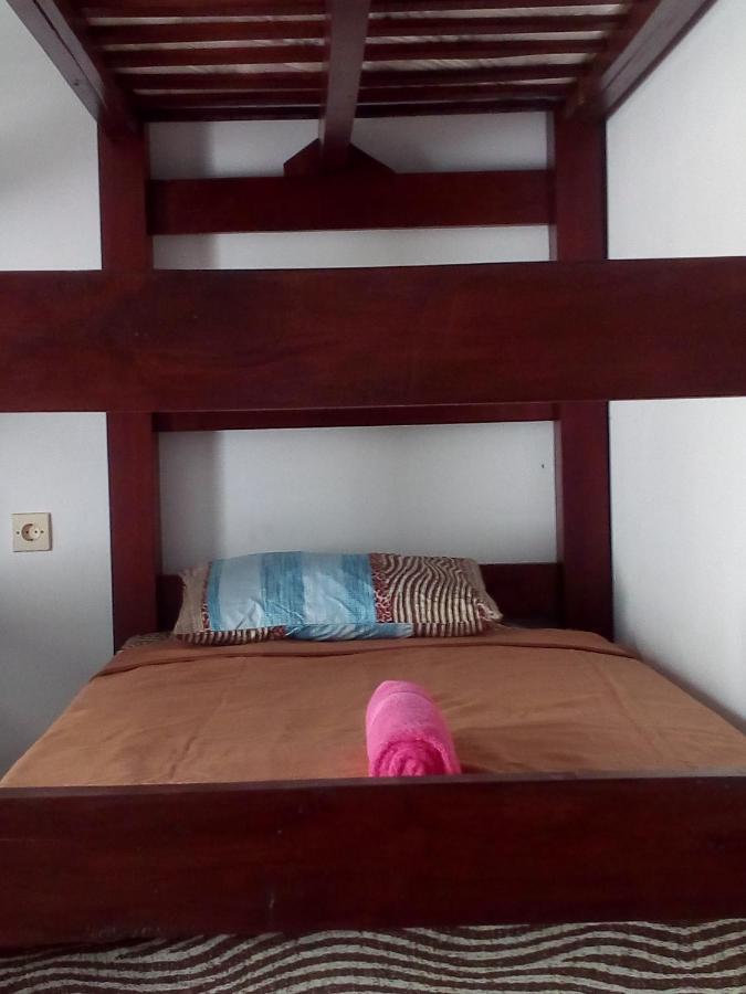 Ariata Arya Hostel Kuta  Extérieur photo